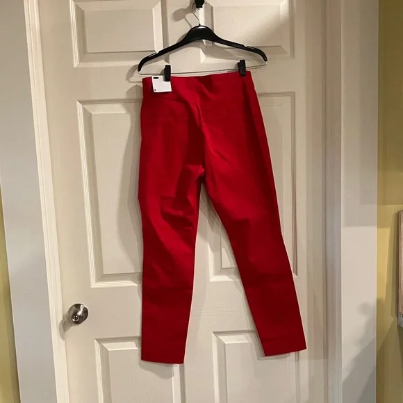 Old Navy Wow Empire Apple Pull On Pants Women’s Size 6 Petite NWT - Picture 3 of 7